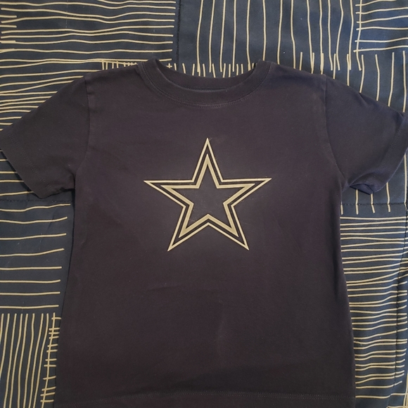 Shirt - Picture 2 of 6